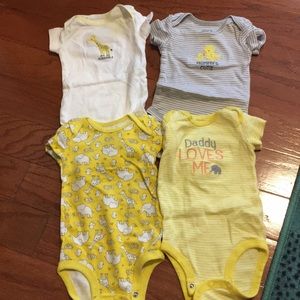 EUC Carters 3M 6 short sleeve onesies